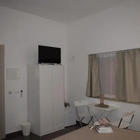 I Venti Gæstehus Brucoli